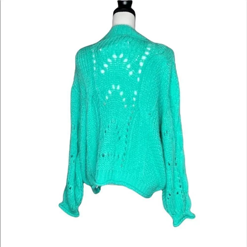 ✨ Topshop Shell Turquoise Sweater✨ - Picture 7 of 9